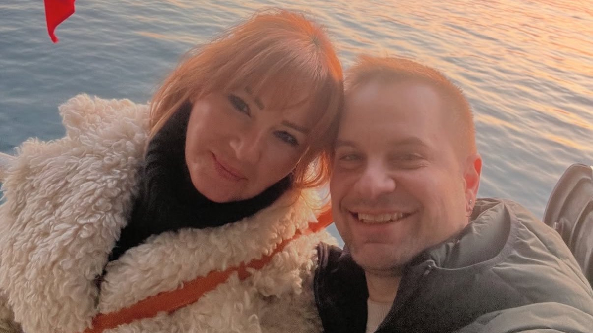 Aradaki yaş farkı konuşulmaya devam ediyor! Yağmur Atacan’dan olay yorum Aradaki yaş farkı konuşulmaya devam ediyor! Yağmur Atacan’dan olay yorum