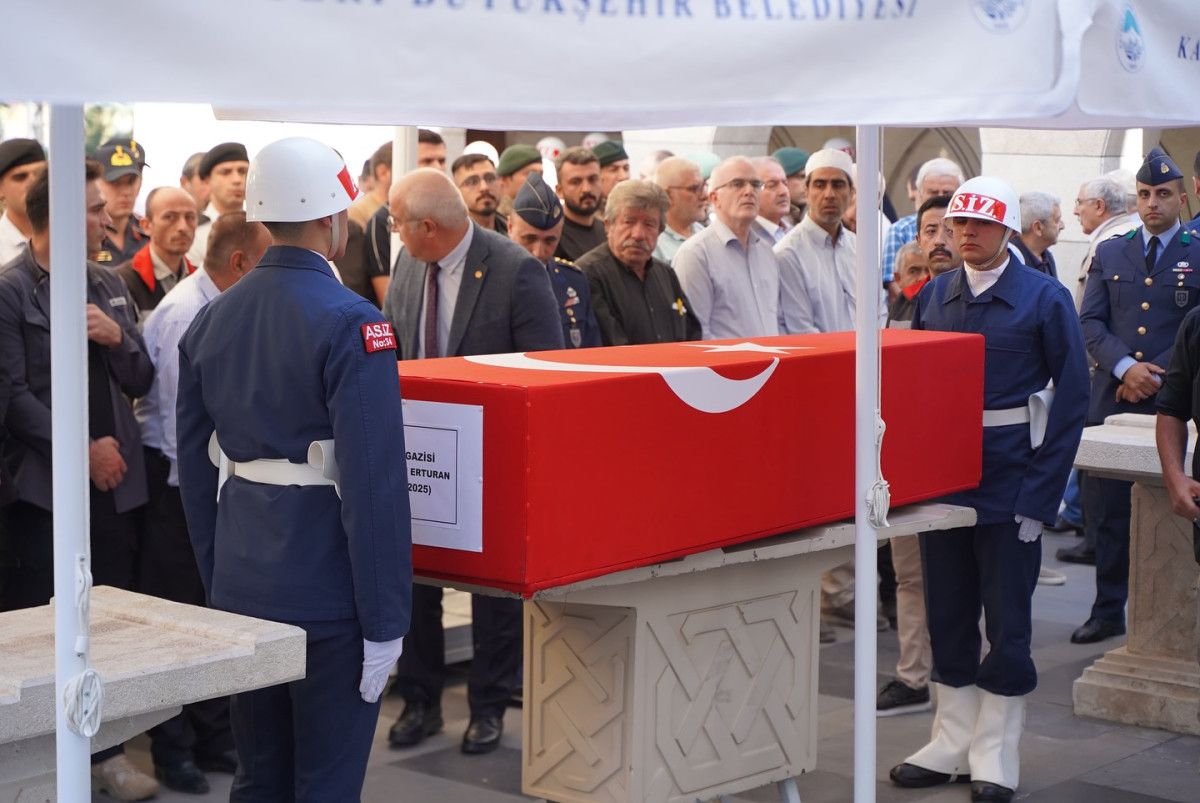 Kore gazisi Mükremin Erturan, Kayseri’de son yolculuğuna uğurlandı Kore gazisi Mükremin Erturan, Kayseri’de son yolculuğuna uğurlandı