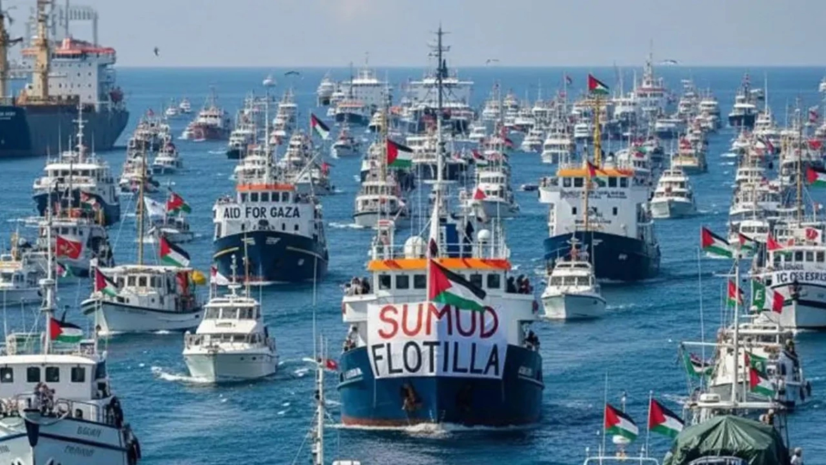 TSK’ya ait İHA’lar bölgede daireler çizerek Küresel Sumud Filosu’nu koruyor TSK’ya ait İHA’lar bölgede daireler çizerek Küresel Sumud Filosu’nu koruyor