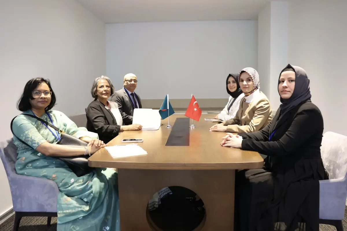 Bakan Göktaş, New York’ta Bangladeşli Danışman ile Görüştü Bakan Göktaş, New York’ta Bangladeşli Danışman ile Görüştü