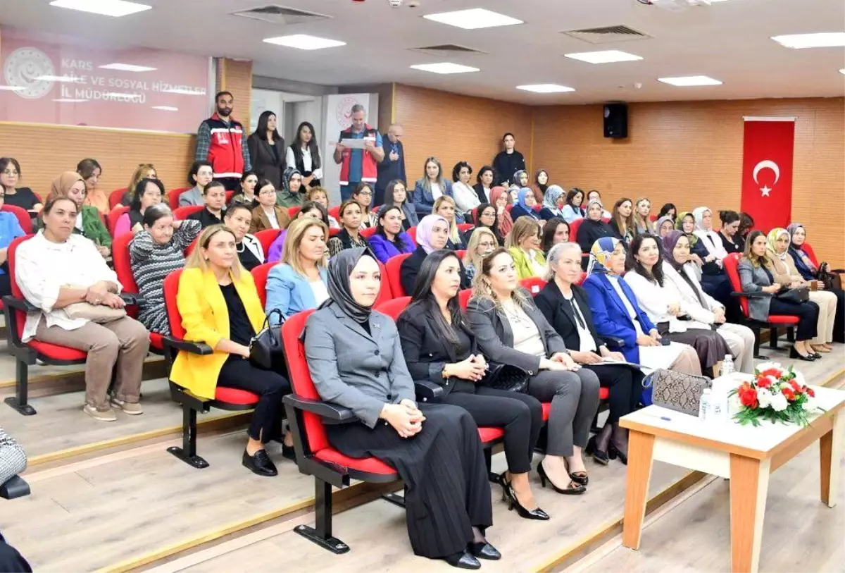 Kars’ta Koruyucu Aile Farkındalık Toplantısı Düzenlendi Kars’ta Koruyucu Aile Farkındalık Toplantısı Düzenlendi