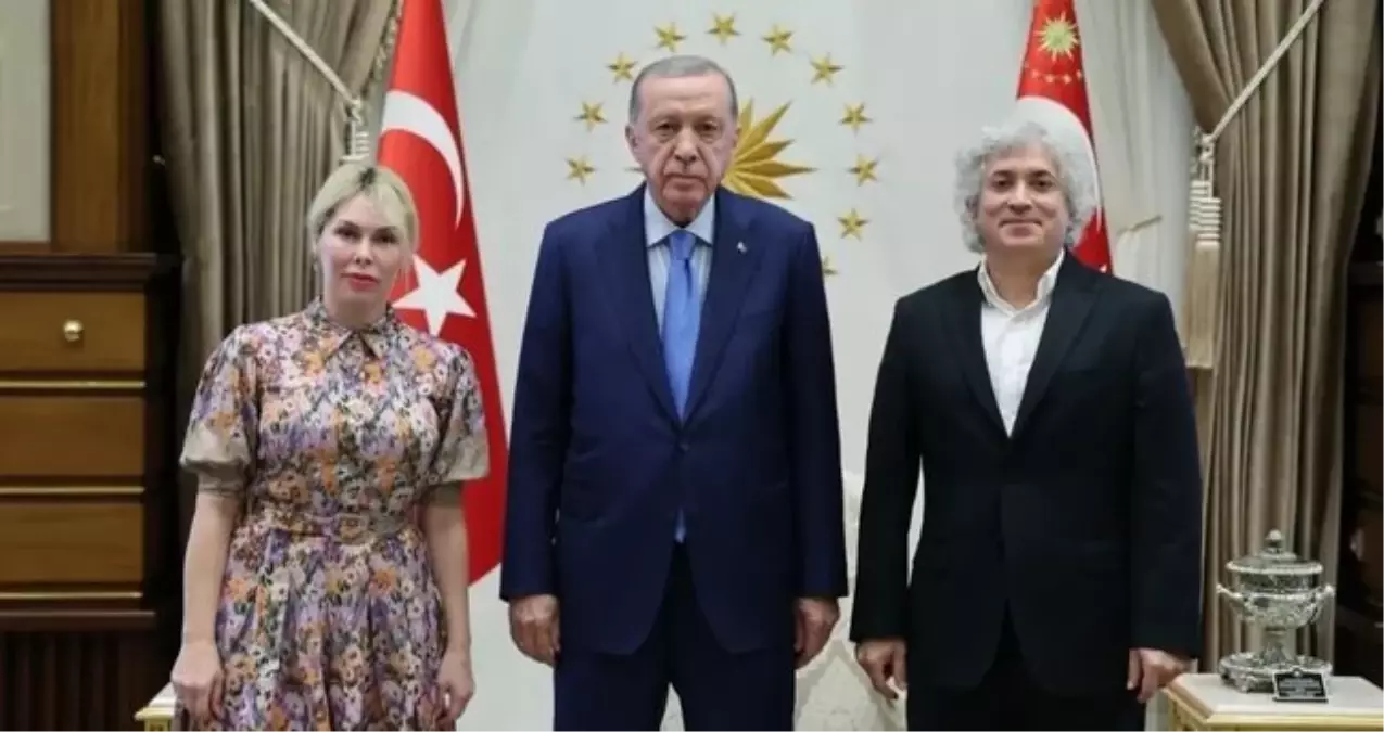 Özlenen Özkan kimdir? Ömer Özkan’ın eşi Özlenen Özkan kaç yaşında, nereli, ne iş yapıyor? Özlenen Özkan kimdir? Ömer Özkan’ın eşi Özlenen Özkan kaç yaşında, nereli, ne iş yapıyor?