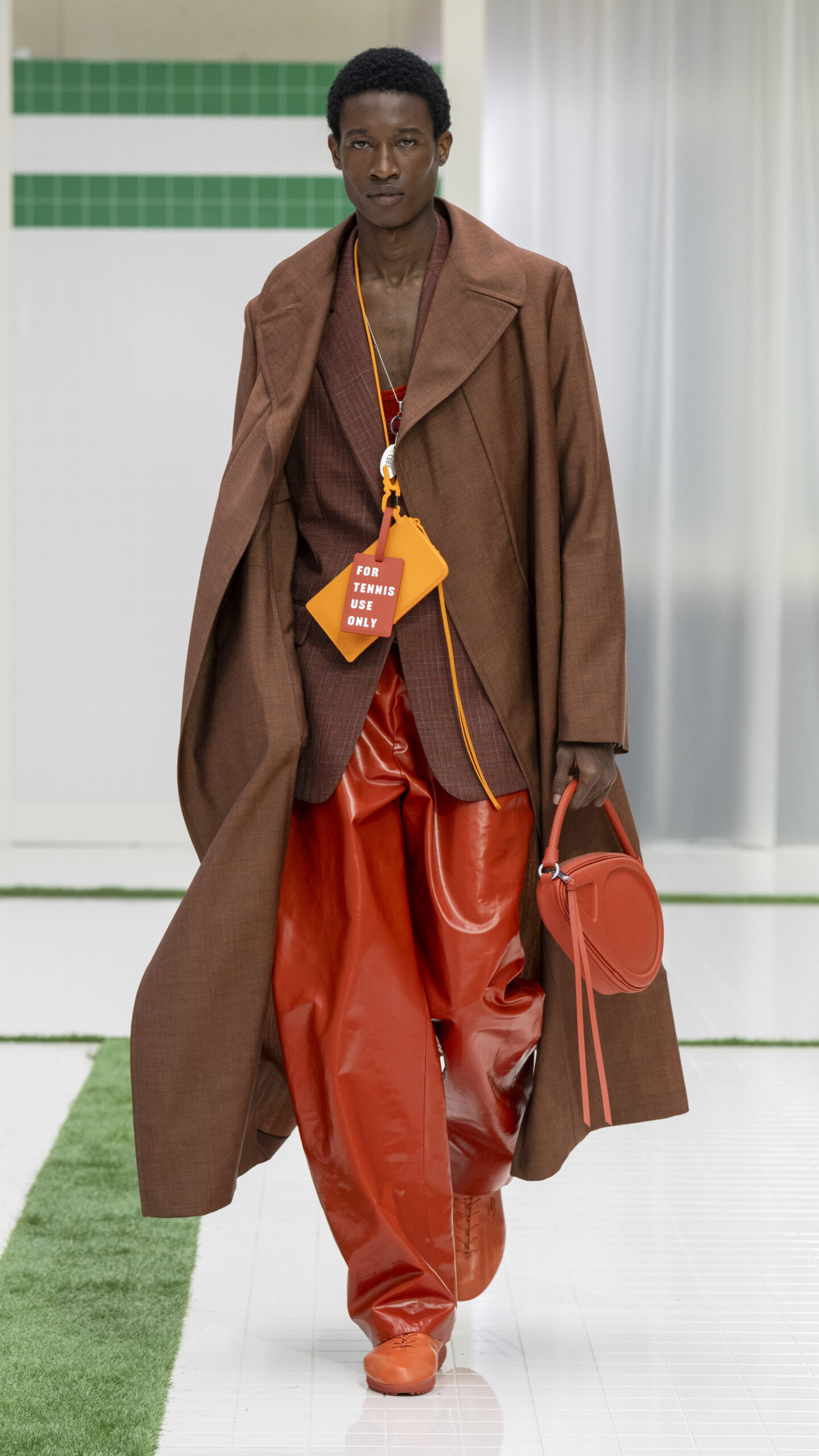 LACOSTE İlkbahar-Yaz 2026 DEFİLESİ | “THE LOCKER ROOM” LACOSTE İlkbahar-Yaz 2026 DEFİLESİ | “THE LOCKER ROOM”