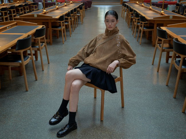 Sandro İlkbahar-Yaz 2026 Koleksiyon Gösterimi Paris Moda Haftası Kapsamında Fransa’nın Ulusal Kütüphanesinde Gerçekleşti Sandro İlkbahar-Yaz 2026 Koleksiyon Gösterimi Paris Moda Haftası Kapsamında Fransa’nın Ulusal Kütüphanesinde Gerçekleşti