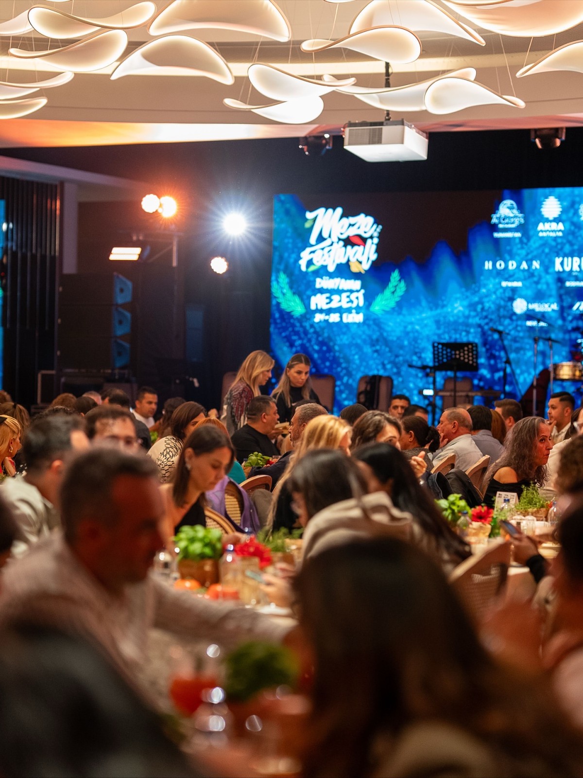 Gastronominin En Renkli Buluşması: 7. Uluslararası Meze Festivali Gastronominin En Renkli Buluşması: 7. Uluslararası Meze Festivali