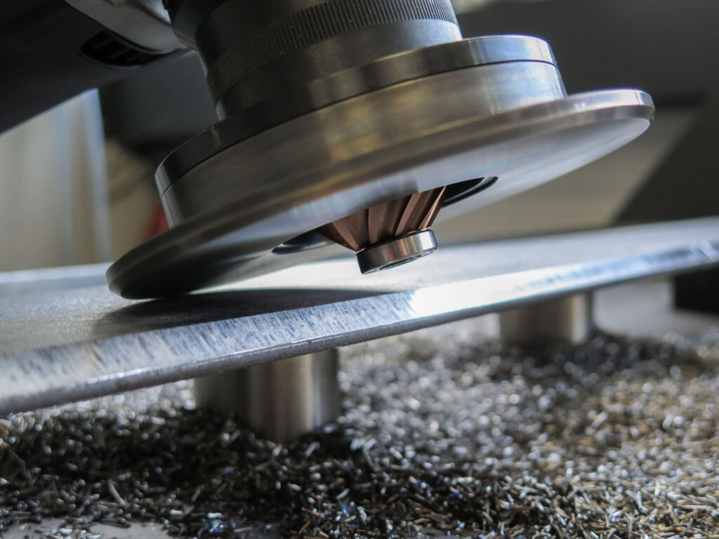 Habib Makina ve Hollandalı Beveltools iş birliği ile Devrim Yaratan Patenli Kesici ve Makinler Türkiye’de! Habib Makina ve Hollandalı Beveltools iş birliği ile Devrim Yaratan Patenli Kesici ve Makinler Türkiye’de!