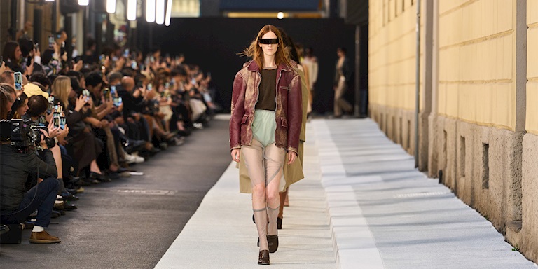 Milano Moda Haftası: MM6 Maison Margiela İlkbahar/Yaz 2026 Milano Moda Haftası: MM6 Maison Margiela İlkbahar/Yaz 2026