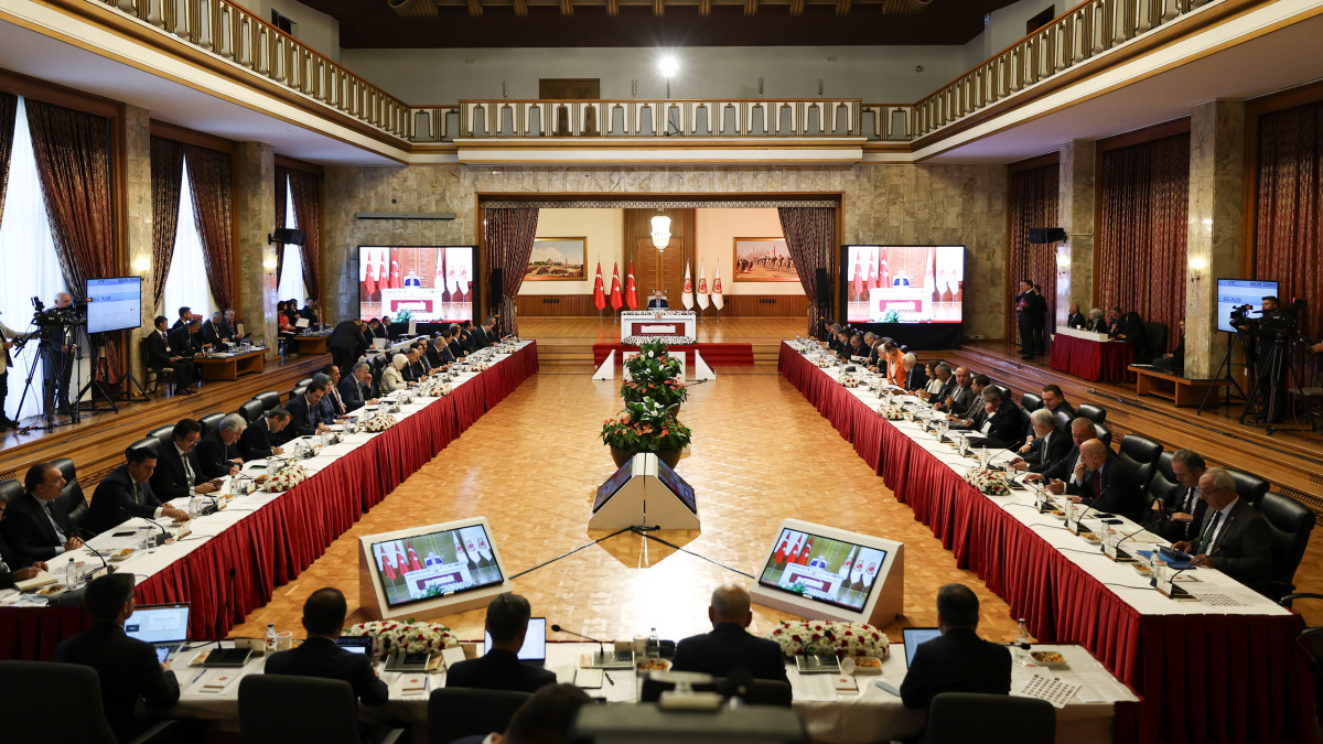 Terörsüz Türkiye Komisyonu TBMM’de toplandı Terörsüz Türkiye Komisyonu TBMM’de toplandı