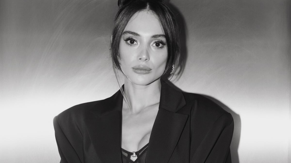 Rabia Soytürk son pozlarıyla sosyal medyayı salladı Rabia Soytürk son pozlarıyla sosyal medyayı salladı