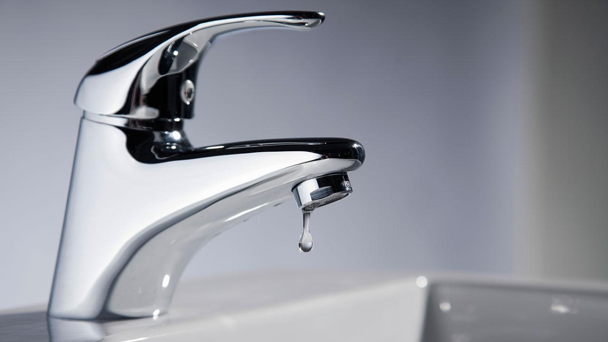 İzmir’de planlı su kesintilerinin 31 Ekim’e kadar devam edeceği açıklandı İzmir’de planlı su kesintilerinin 31 Ekim’e kadar devam edeceği açıklandı