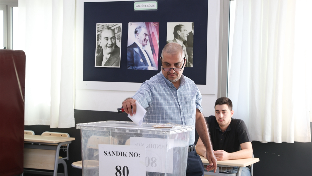 KKTC’de seçimde şu ana kadar seçmenlerin yüzde 13,43’ü oy kullandı KKTC’de seçimde şu ana kadar seçmenlerin yüzde 13,43’ü oy kullandı