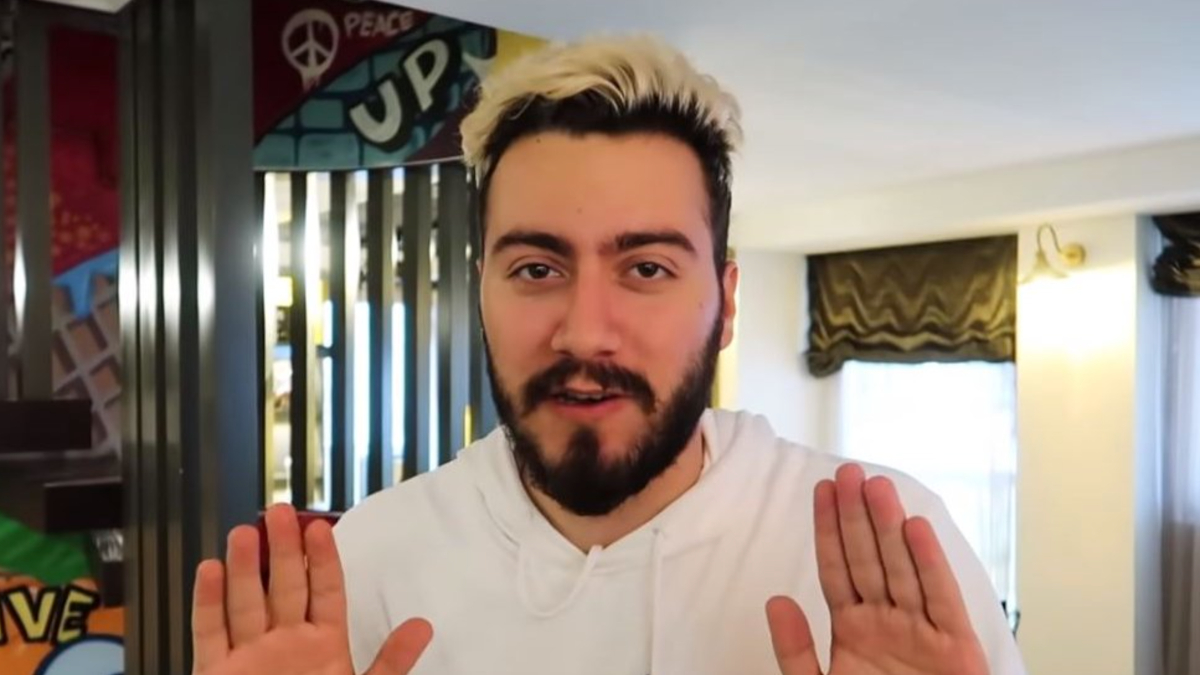 Enes Batur’un yakın dostu Berkcan konuştu: Duyduklarınızı bu kadar kolay paylaşmamalısınız Enes Batur’un yakın dostu Berkcan konuştu: Duyduklarınızı bu kadar kolay paylaşmamalısınız