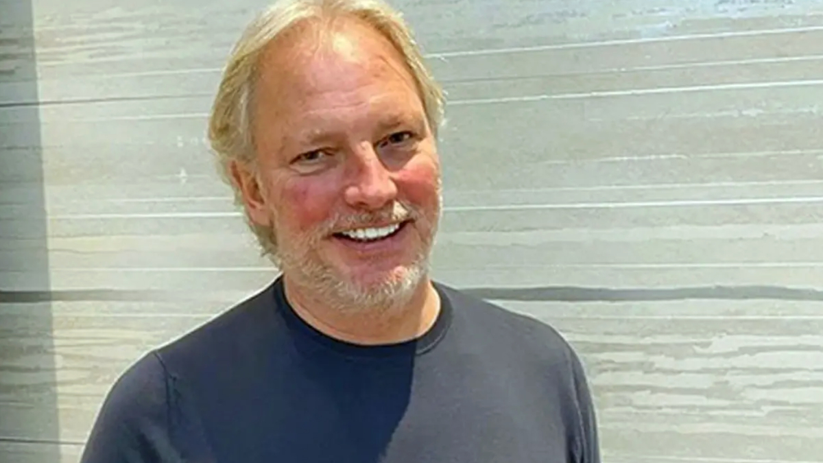 Ali Şen’in oğlu Adnan Şen’den korkutan haber: Beyin kanaması geçirdi Ali Şen’in oğlu Adnan Şen’den korkutan haber: Beyin kanaması geçirdi