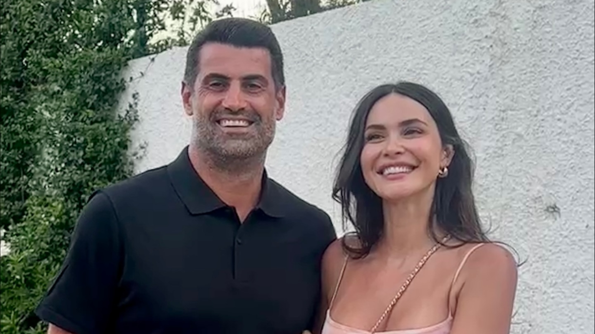 Zeynep Sever Demirel’den eşi Volkan Demirel için romantik kutlama Zeynep Sever Demirel’den eşi Volkan Demirel için romantik kutlama