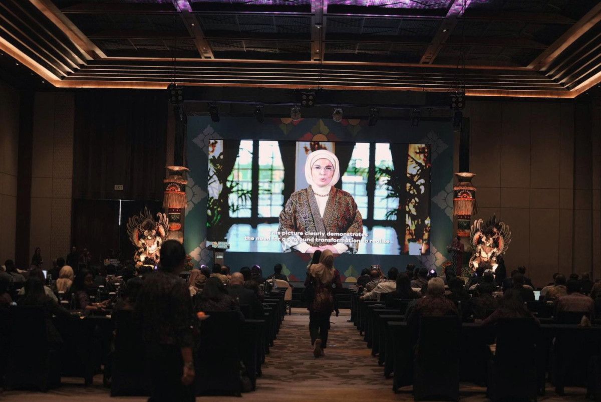 Emine Erdoğan’dan “sıfır atık” mesajı Emine Erdoğan’dan “sıfır atık” mesajı