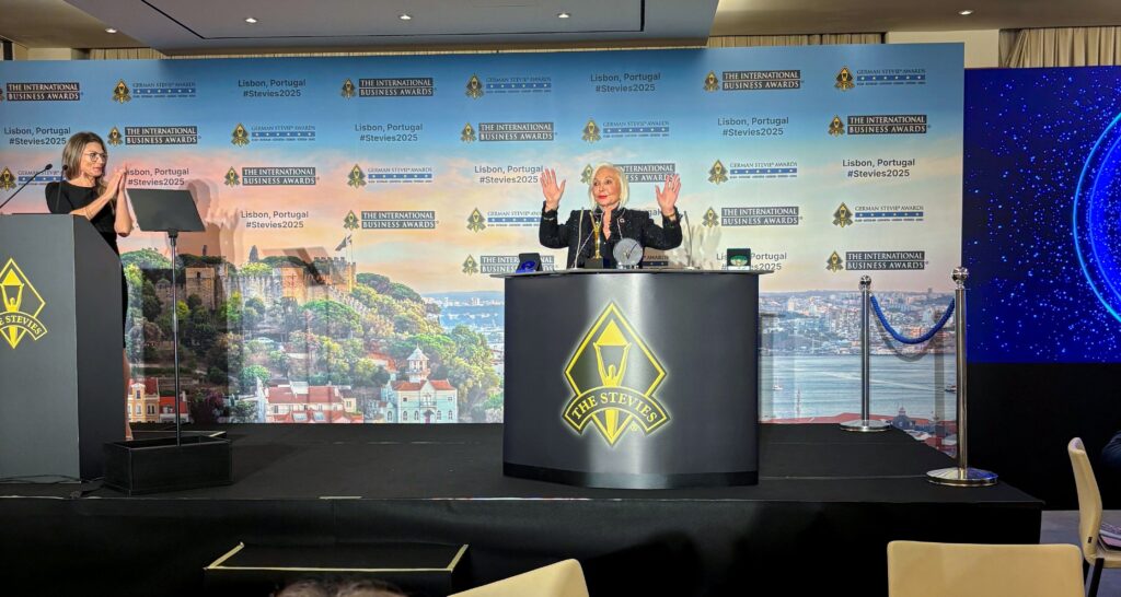 Nurten Öztürk, Altın Stevie ödülünün sahibi oldu Nurten Öztürk, Altın Stevie ödülünün sahibi oldu