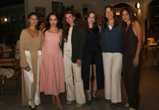 Gillian Jason Gallery ve Teaspoon Projects’ten İstanbul’da Sanatçı Sohbeti Gillian Jason Gallery ve Teaspoon Projects’ten İstanbul’da Sanatçı Sohbeti