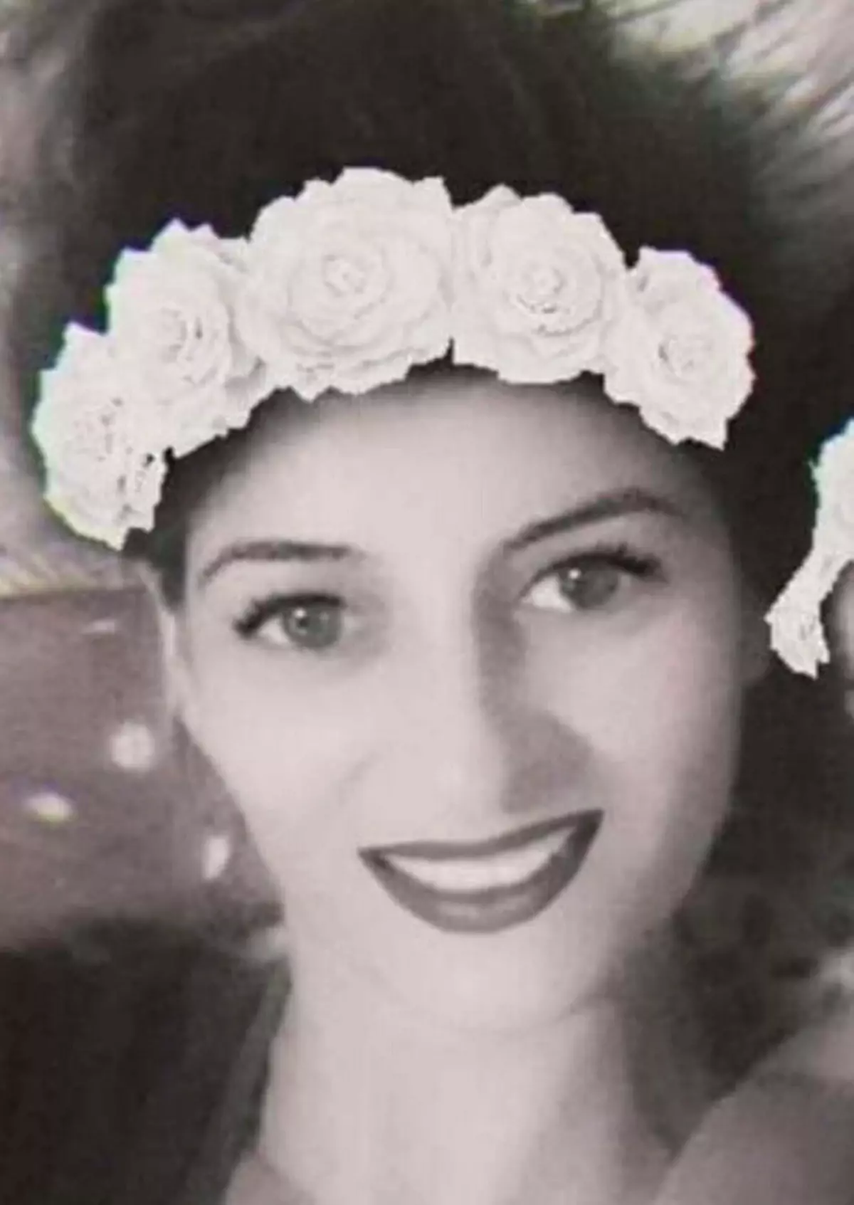 Adliyede Boşanma Davası İçin Giden Kadın Bıçaklanarak Öldürüldü Adliyede Boşanma Davası İçin Giden Kadın Bıçaklanarak Öldürüldü