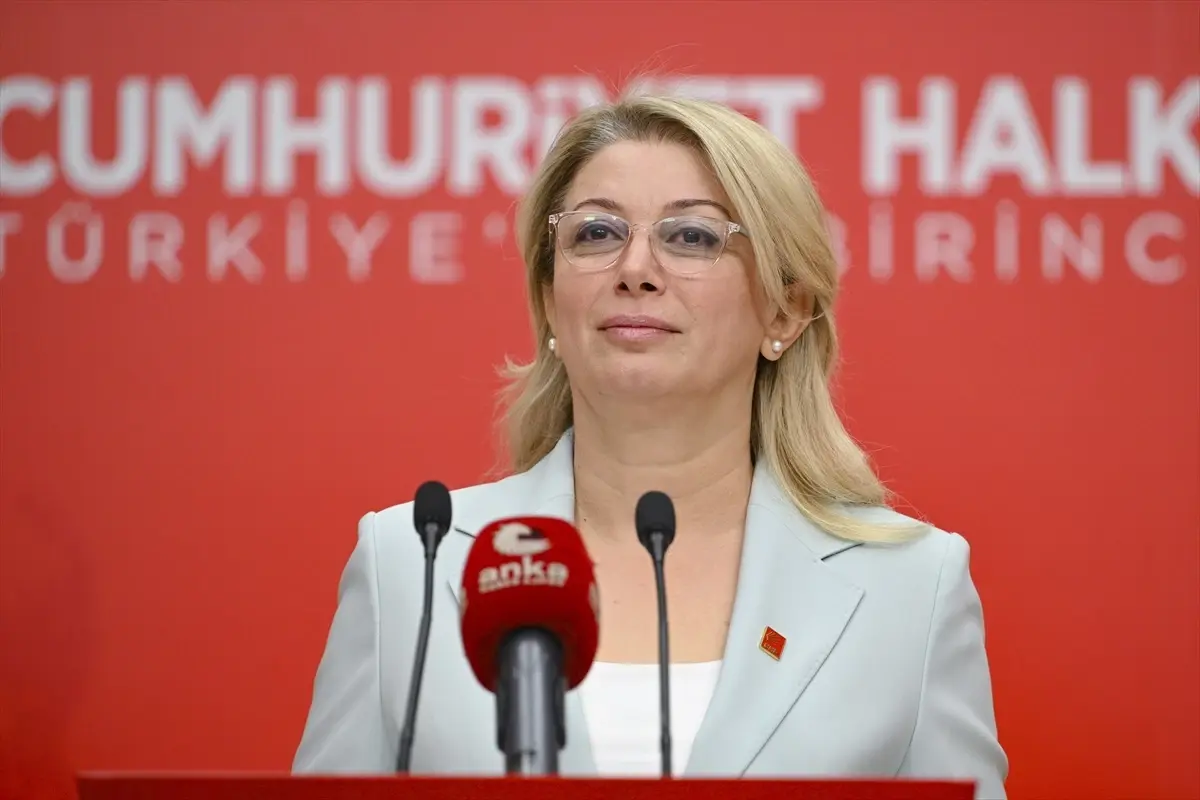 CHP Kadın Kolları Genel Başkanı Asu Kaya’dan Dünya Kız Çocukları Günü Mesajı: ‘Mücadele Günü’ CHP Kadın Kolları Genel Başkanı Asu Kaya’dan Dünya Kız Çocukları Günü Mesajı: ‘Mücadele Günü’