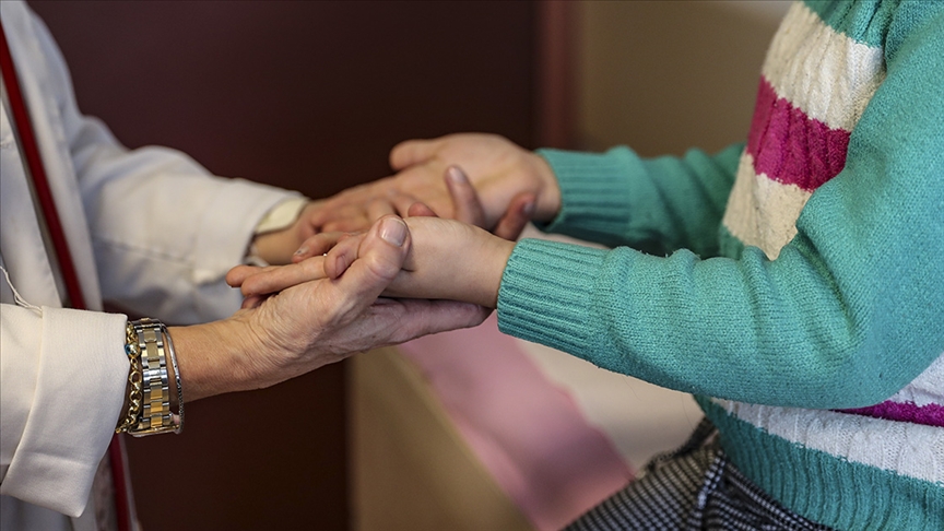 Romatizma yalnızca yaşlıları değil çocukları da etkiliyor Romatizma yalnızca yaşlıları değil çocukları da etkiliyor