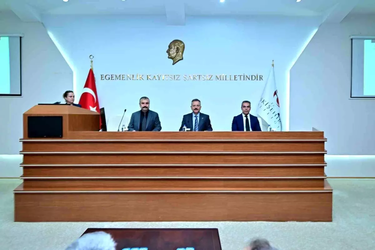 Eskişehir’de Kadının Güçlenmesi İçin İlk Toplantı Yapıldı Eskişehir’de Kadının Güçlenmesi İçin İlk Toplantı Yapıldı