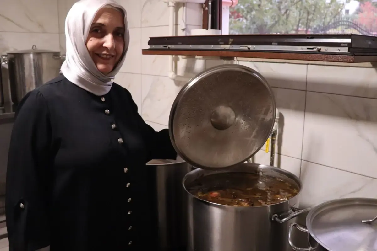 Hastalığına şifa ararken hayatının işini buldu! Türkiye’nin dört bir yanından sipariş yağıyor Hastalığına şifa ararken hayatının işini buldu! Türkiye’nin dört bir yanından sipariş yağıyor