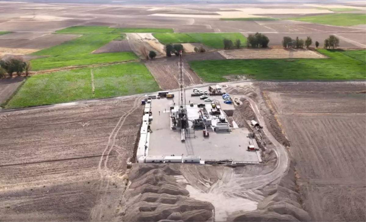 Kayseri’de Jeotermal Sera Projesi ile Bin Kadın İstihdam Edilecek Kayseri’de Jeotermal Sera Projesi ile Bin Kadın İstihdam Edilecek