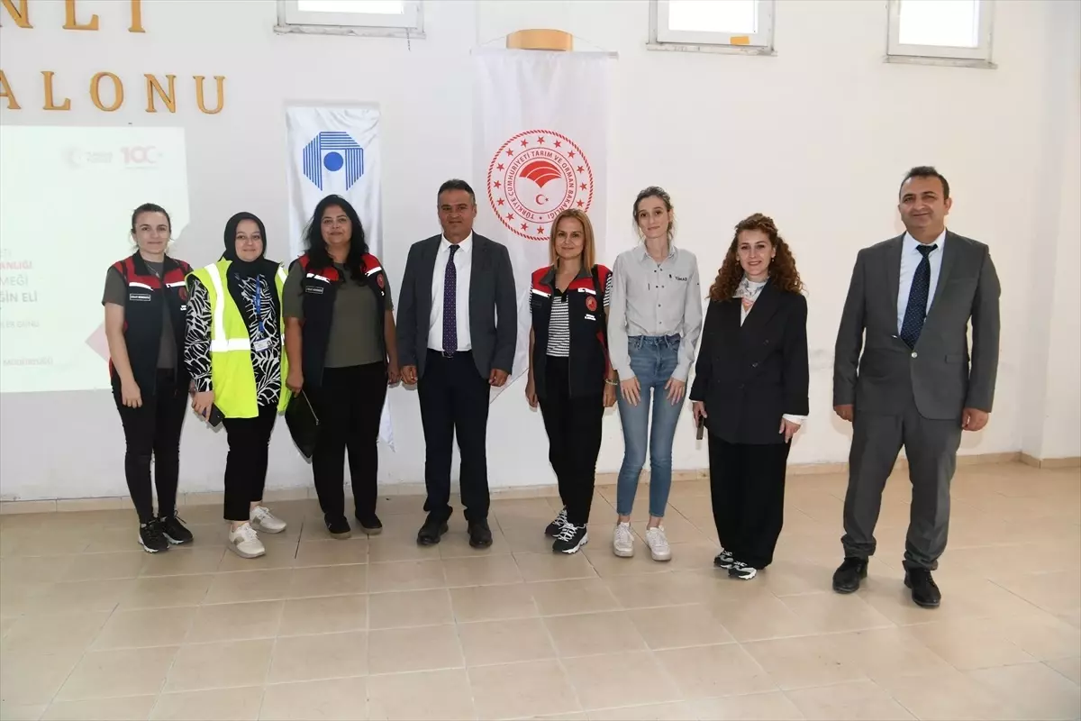 Dünya Kadın Çiftçiler Günü’nde Bilgilendirme Programı Dünya Kadın Çiftçiler Günü’nde Bilgilendirme Programı