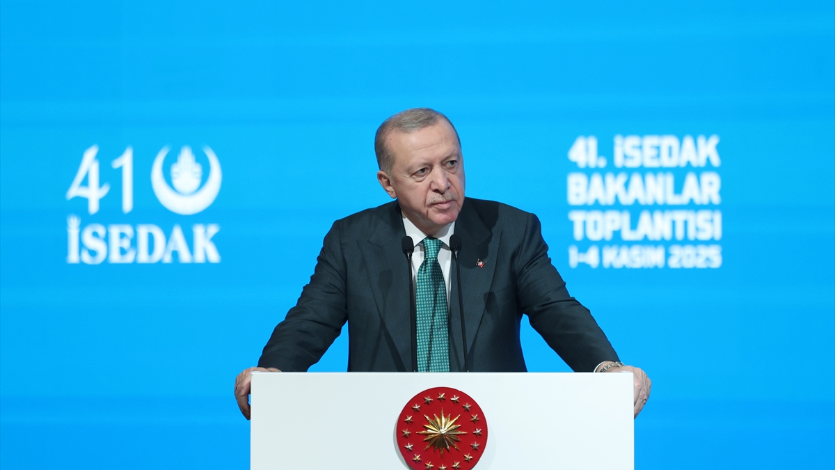 Cumhurbaşkanı Erdoğan: Kıbrıs Türk halkını asla yalnız… Cumhurbaşkanı Erdoğan: Kıbrıs Türk halkını asla yalnız…