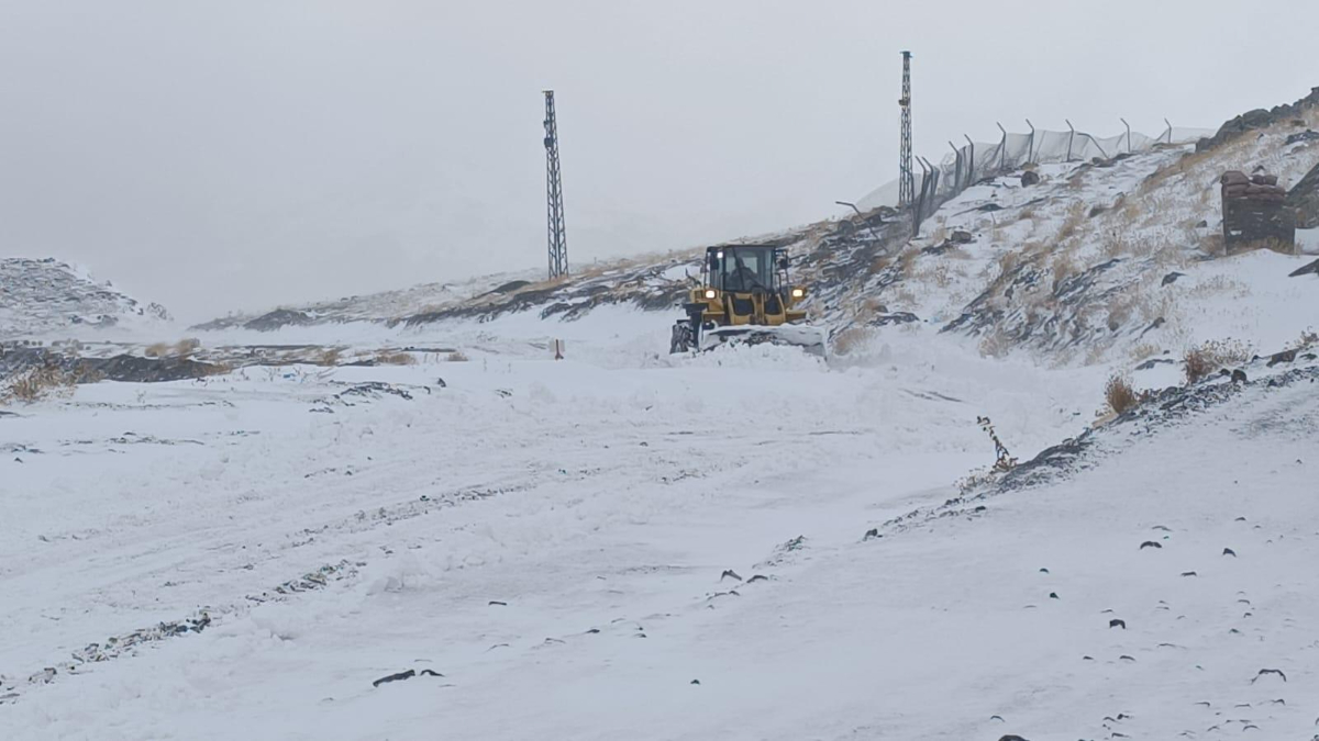 Şırnak’ta Beytüşşebap karla kaplandı, Cizre’de su… Şırnak’ta Beytüşşebap karla kaplandı, Cizre’de su…